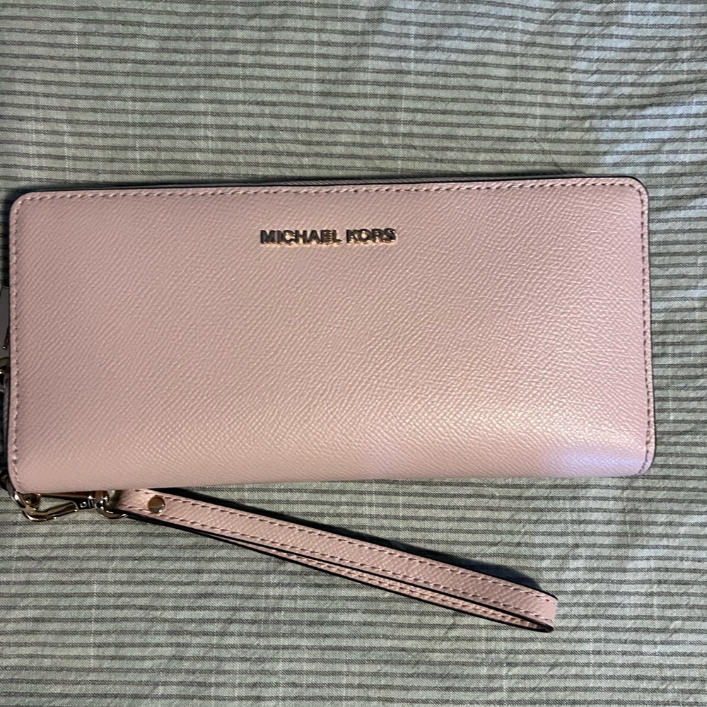 Michael Kors Pink Wallet